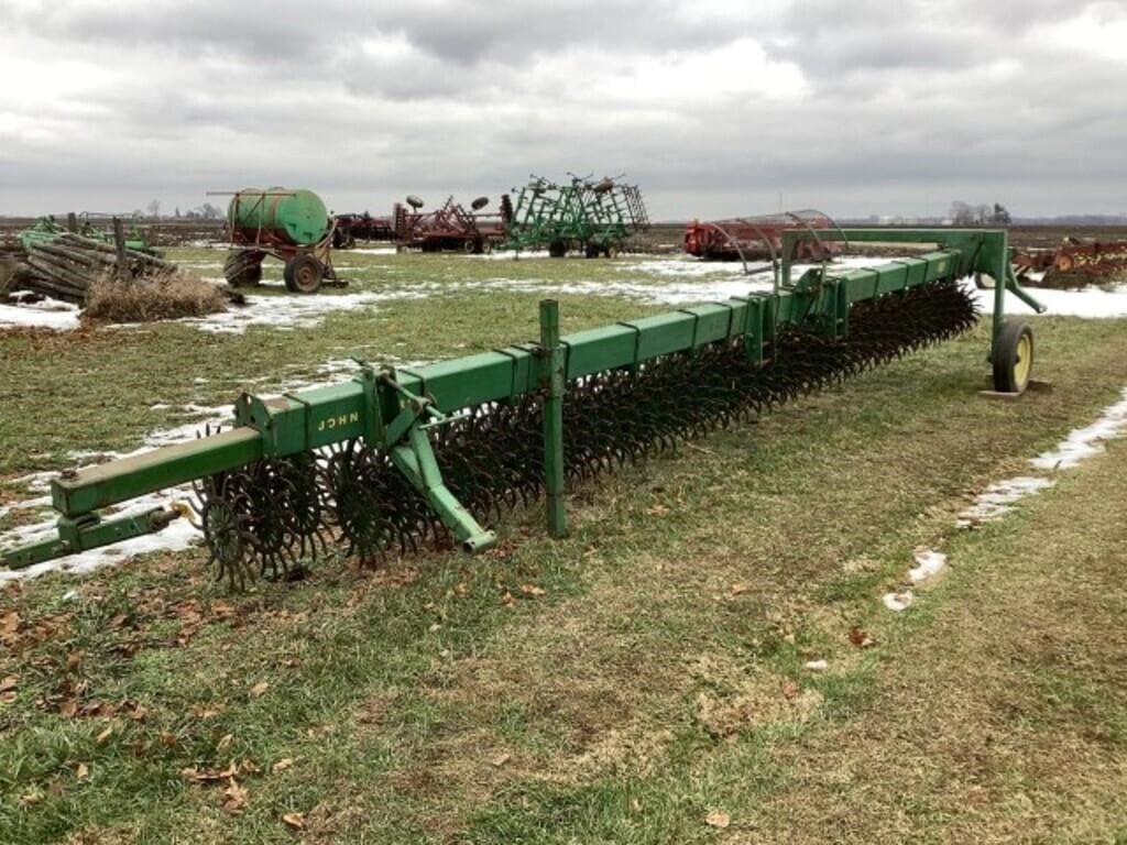 John Deere 400 Equipment Image0