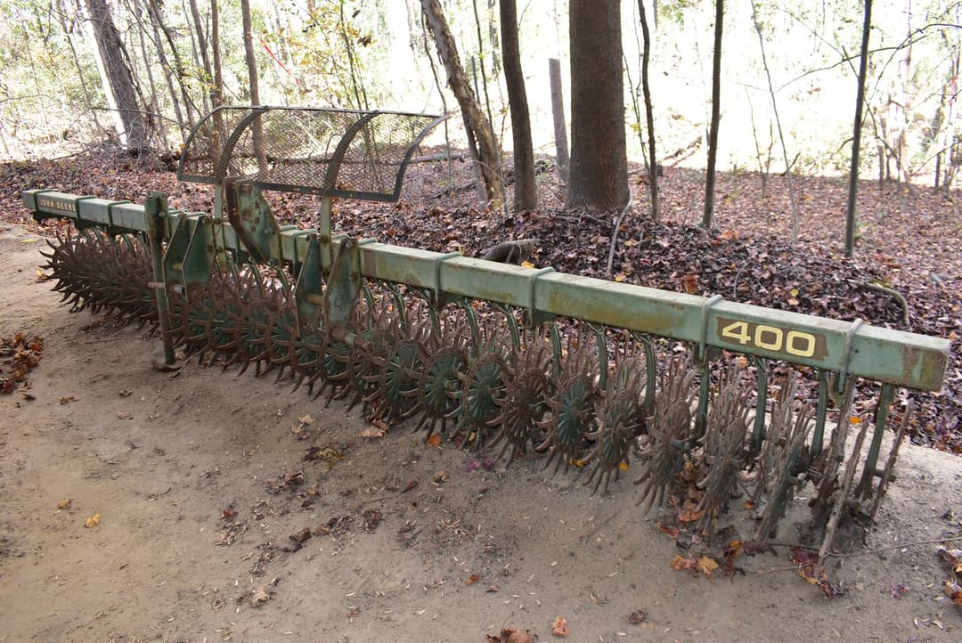 Image of John Deere 400 Primary image