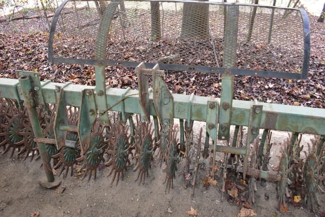 Image of John Deere 400 equipment image 2