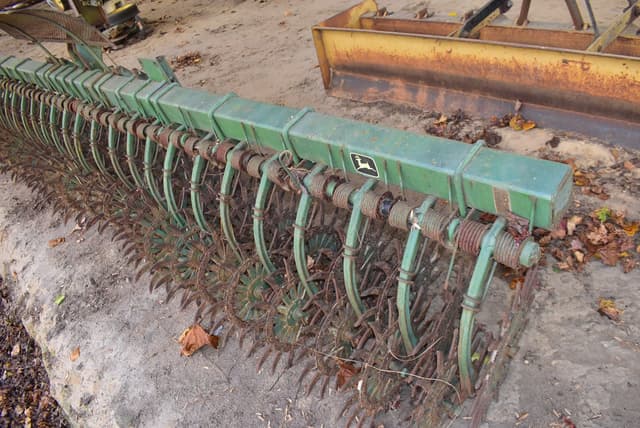 Image of John Deere 400 equipment image 3