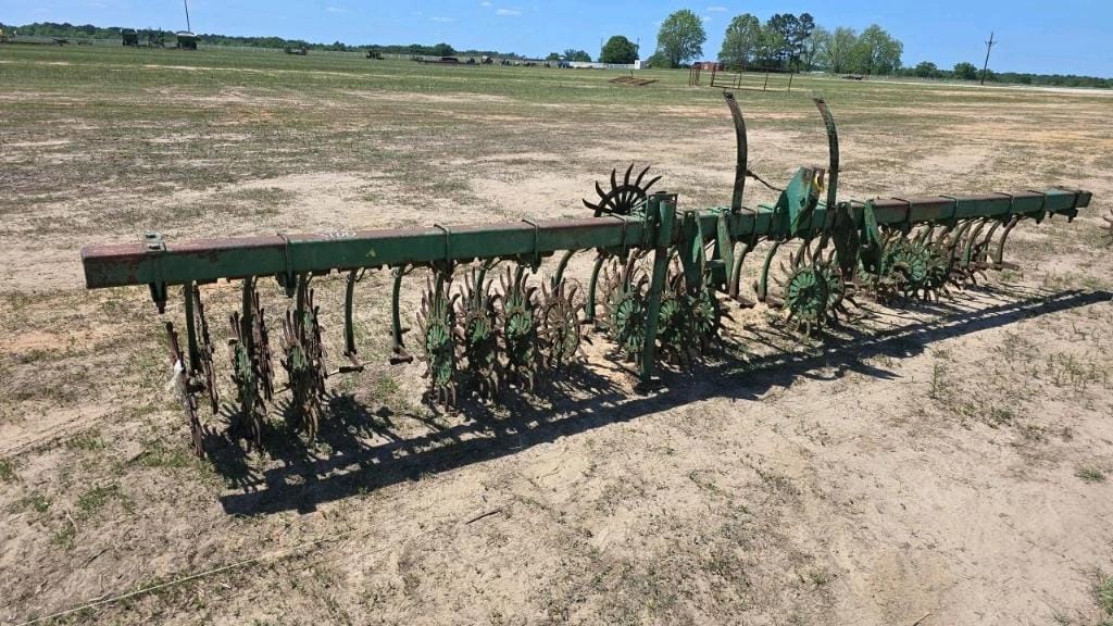 John Deere 400 Equipment Image0