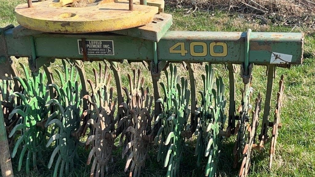 Image of John Deere 400 Image 1