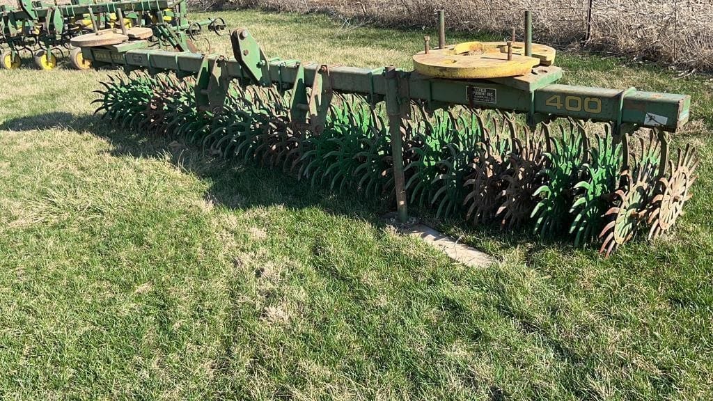 John Deere 400 Equipment Image0
