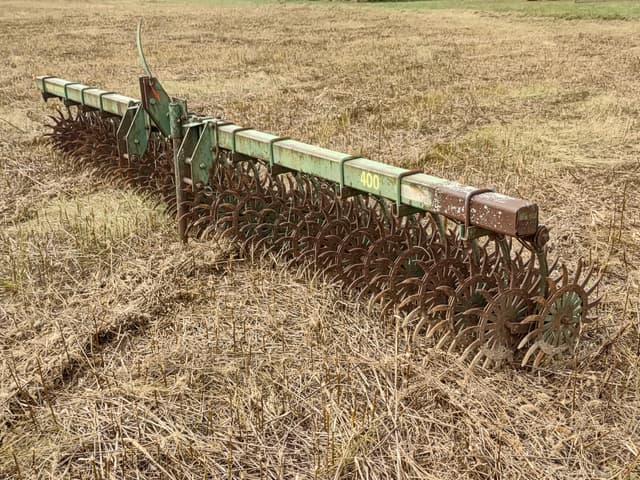 Image of John Deere 400 equipment image 1