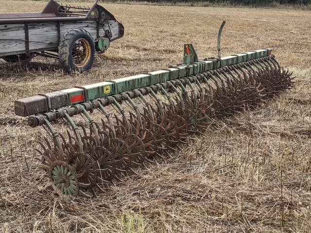 Image of John Deere 400 equipment image 2
