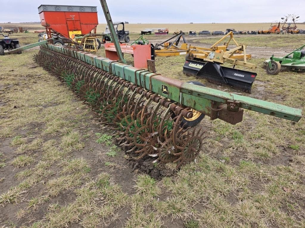 Image of John Deere 400 Image 1