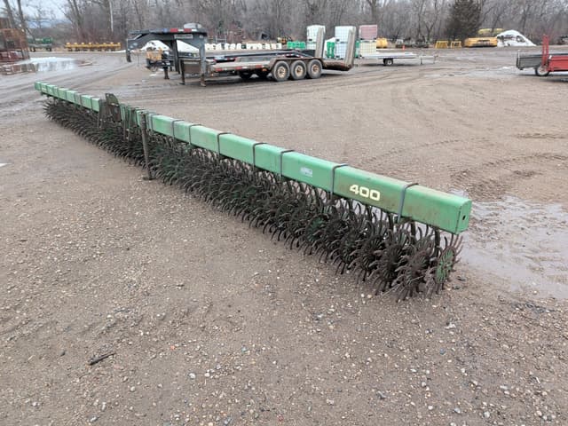 Image of John Deere 400 equipment image 2