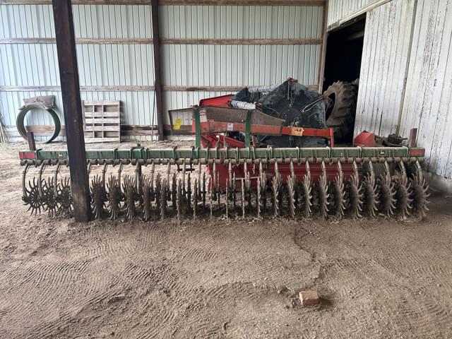 Image of John Deere 400 equipment image 1