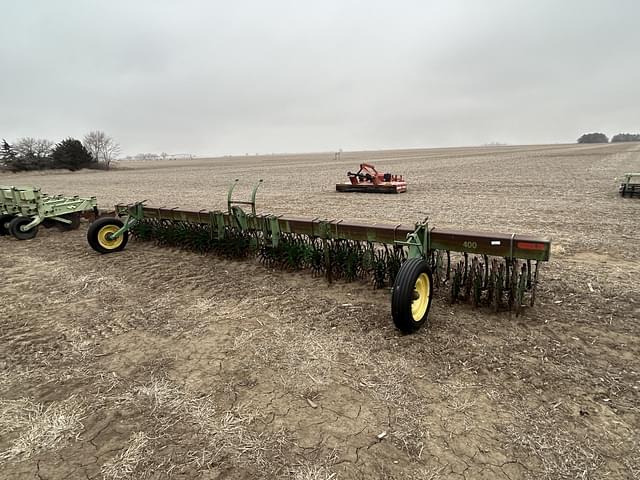 Image of John Deere 400 equipment image 2