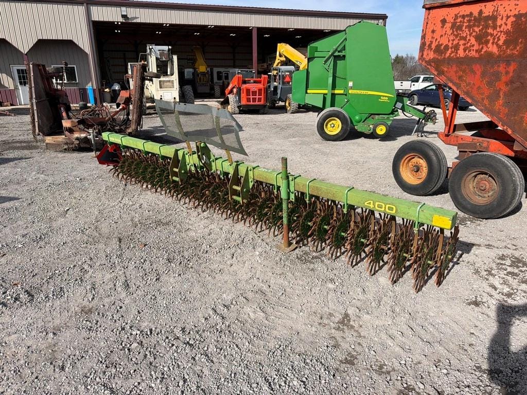 John Deere 400 Equipment Image0