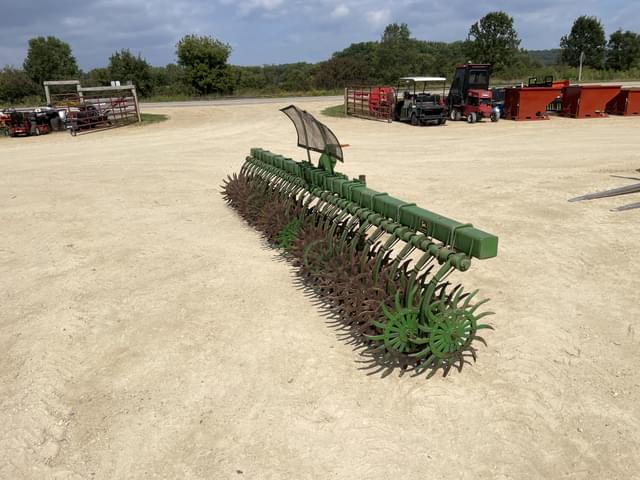 Image of John Deere 400 equipment image 3