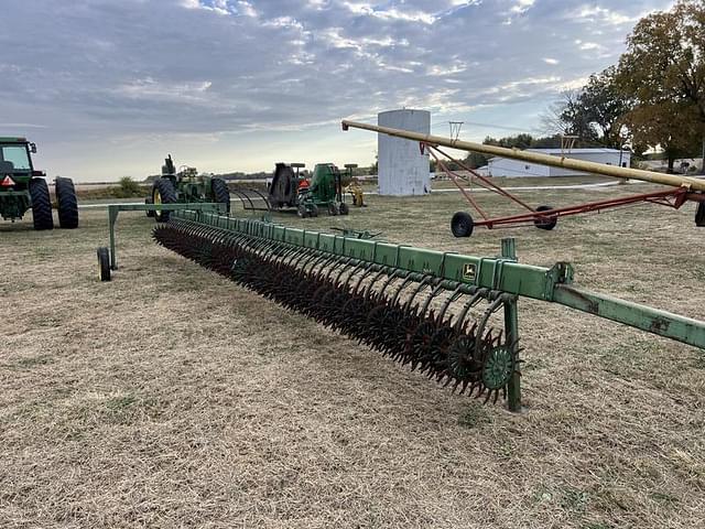 Image of John Deere 400 equipment image 1