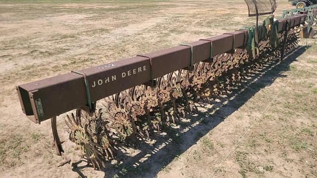 Image of John Deere 400 equipment image 1