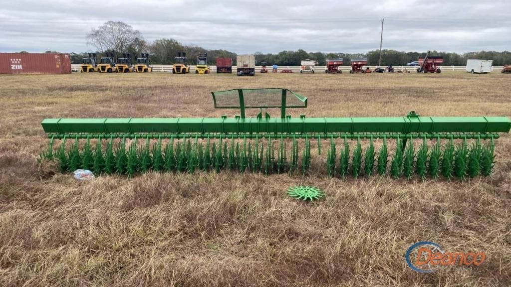 Image of John Deere 400 Image 1