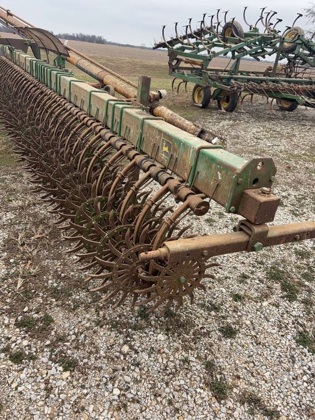 Image of John Deere 400 equipment image 2