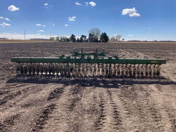 Main image John Deere E0400