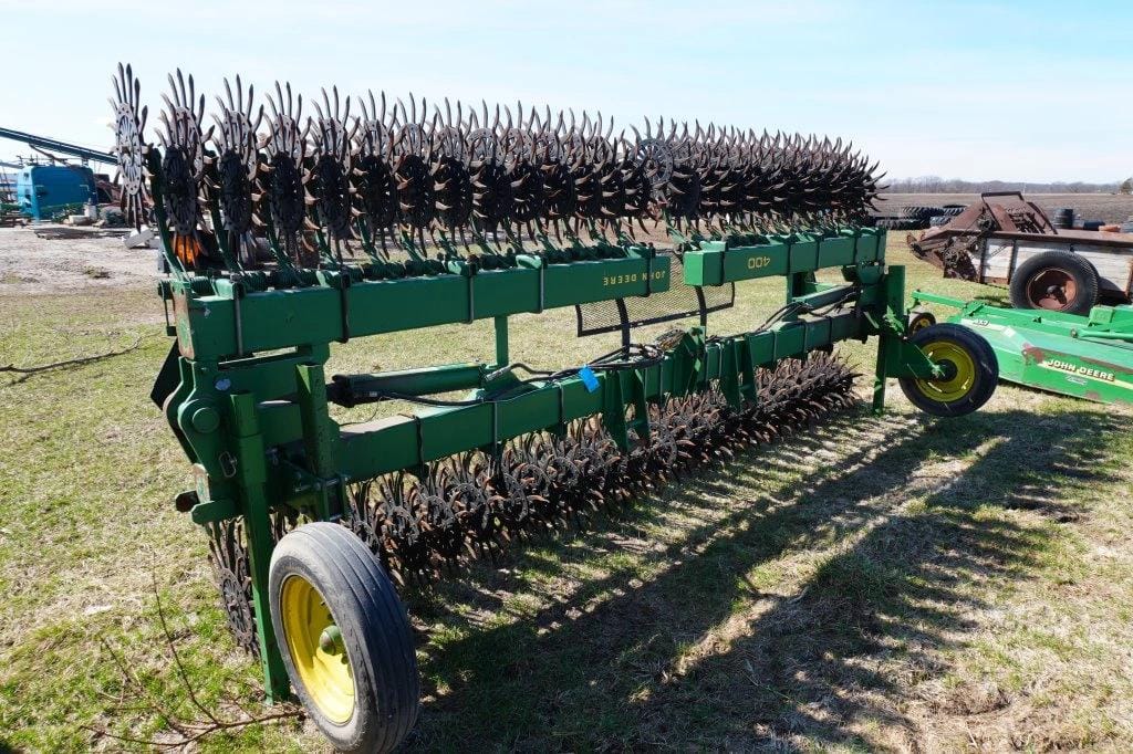 John Deere 400 Equipment Image0