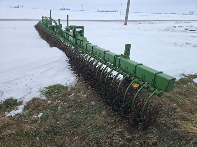 Image of John Deere 400 equipment image 2