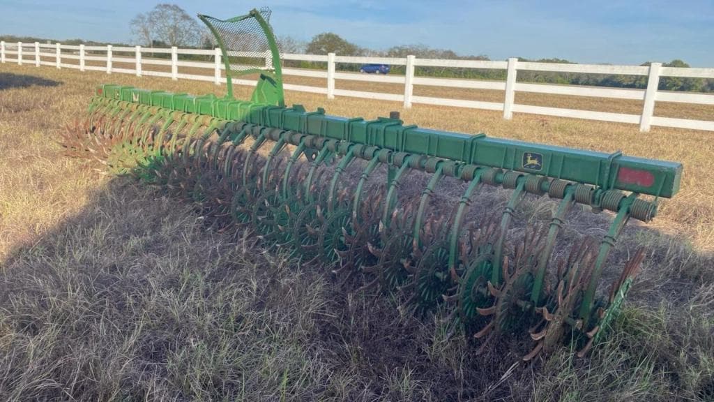 Image of John Deere 400 Image 1