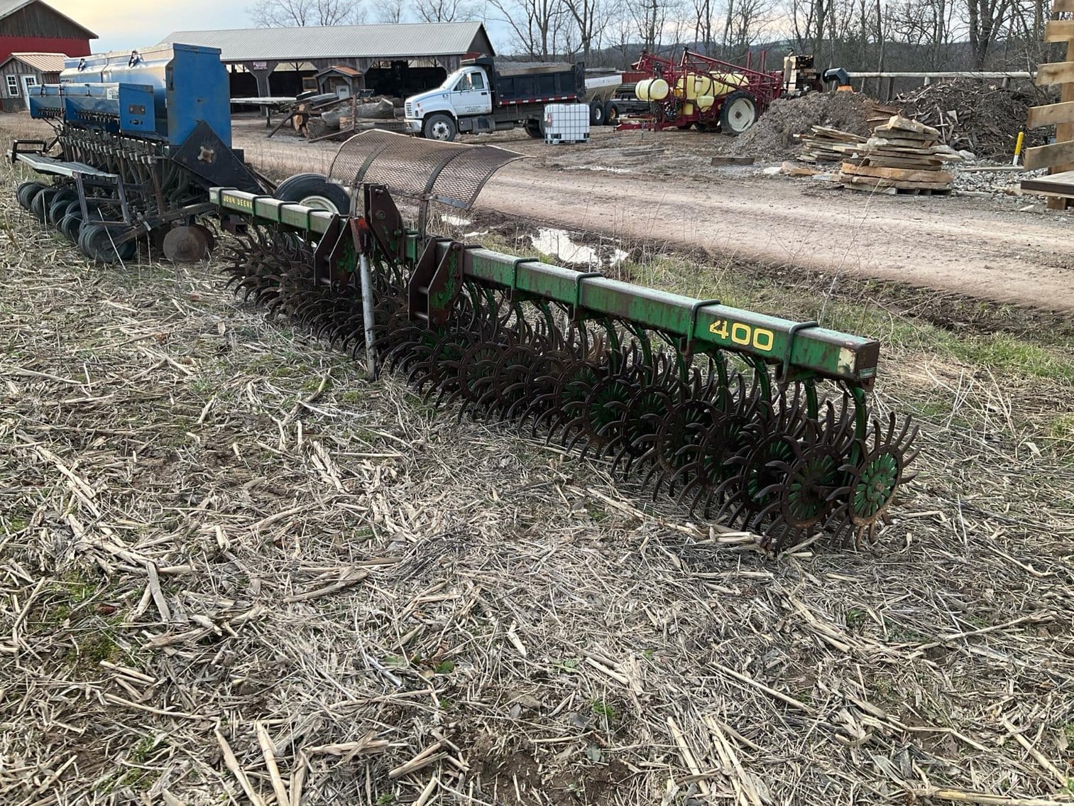 John Deere 400 Equipment Image0