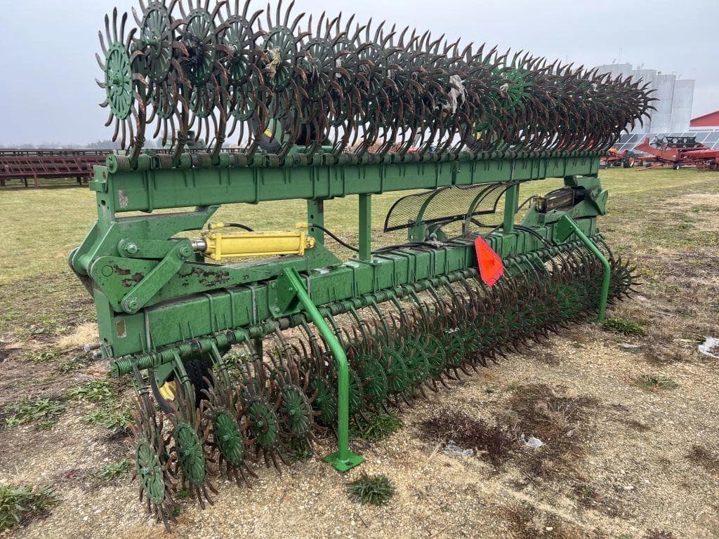 Image of John Deere 400 Image 0