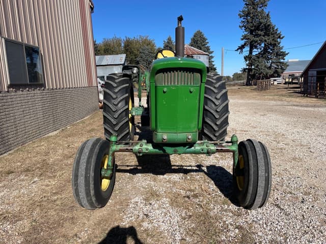 Image of John Deere 4000 equipment image 1