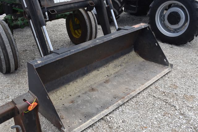 Image of John Deere 4000 equipment image 3