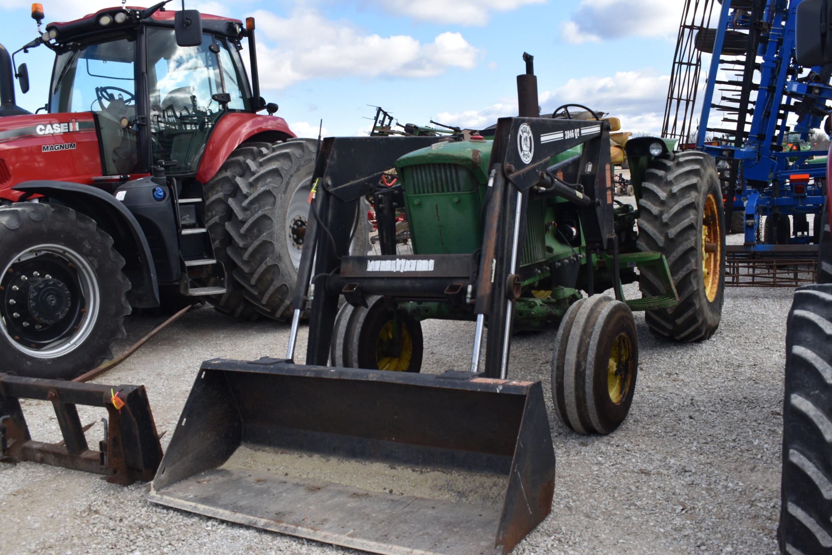 John Deere 4000 Equipment Image0