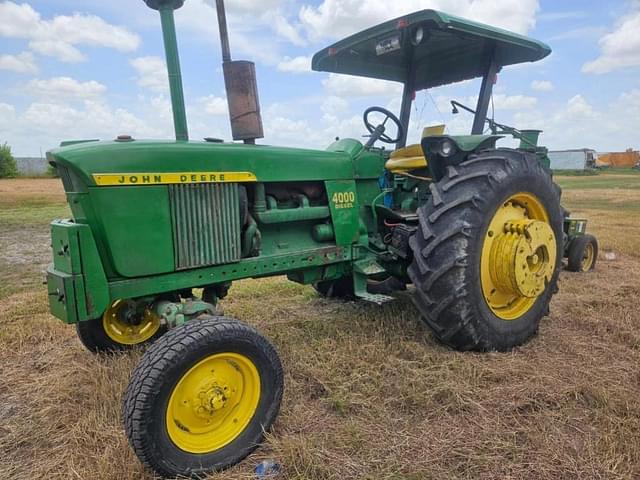 Image of John Deere 4000 equipment image 1