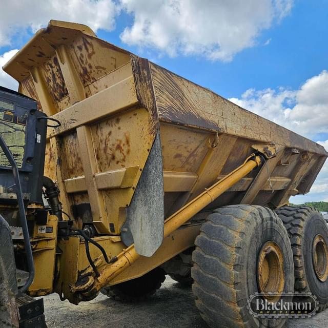 Image of John Deere 400D equipment image 2