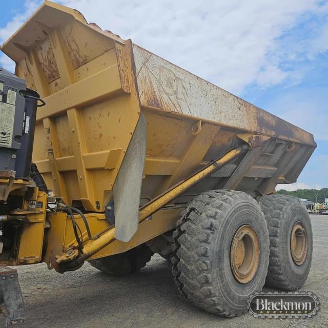 Image of John Deere 400D equipment image 3