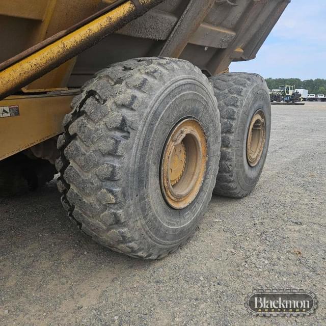 Image of John Deere 400D equipment image 2