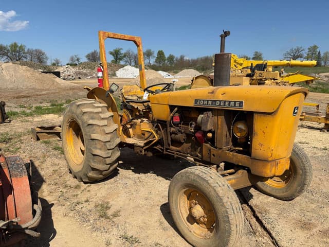 Image of John Deere 401 equipment image 1