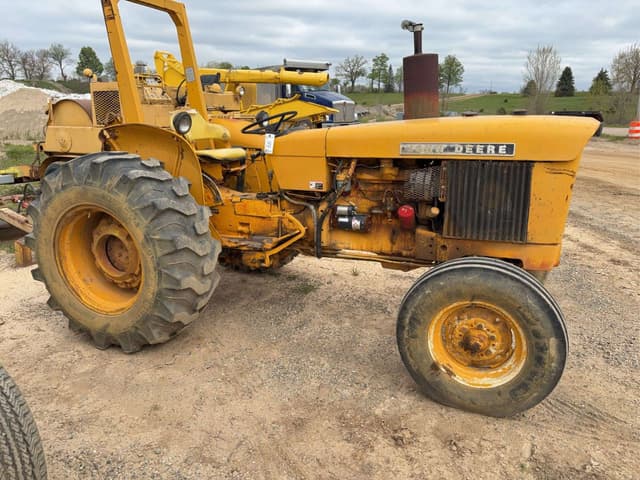 Image of John Deere 401 equipment image 4