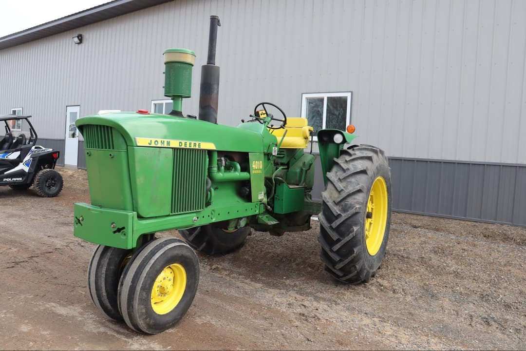 Image of John Deere 4010 Primary image