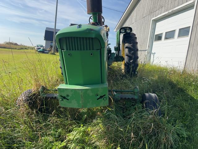 Image of John Deere 4010 equipment image 2