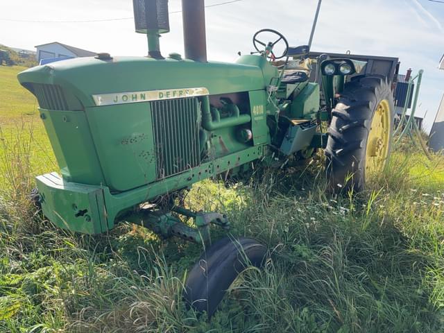 Image of John Deere 4010 equipment image 1