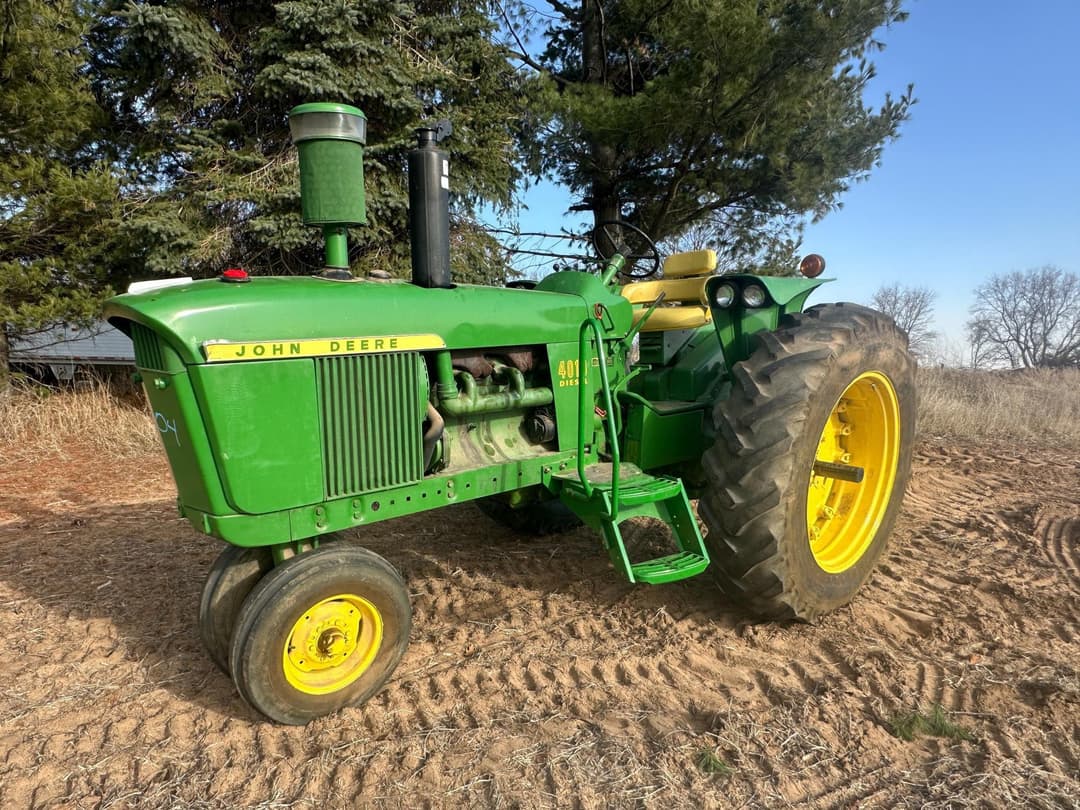 Image of John Deere 4010 Primary image