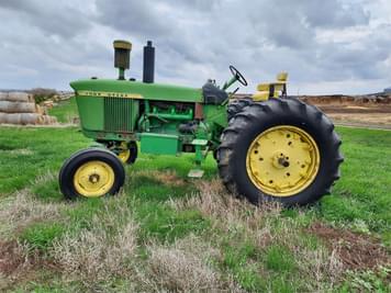 Main image John Deere 4010