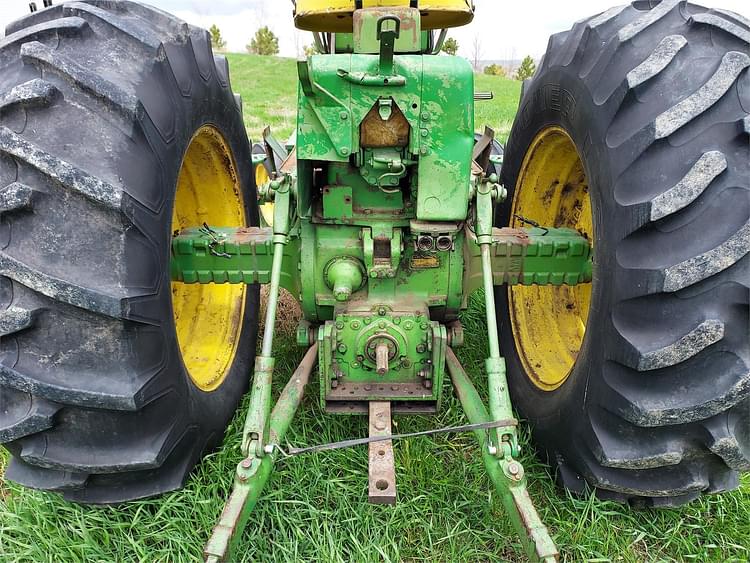 Main image John Deere 4010 7