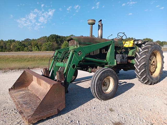 Image of John Deere 4010 equipment image 1