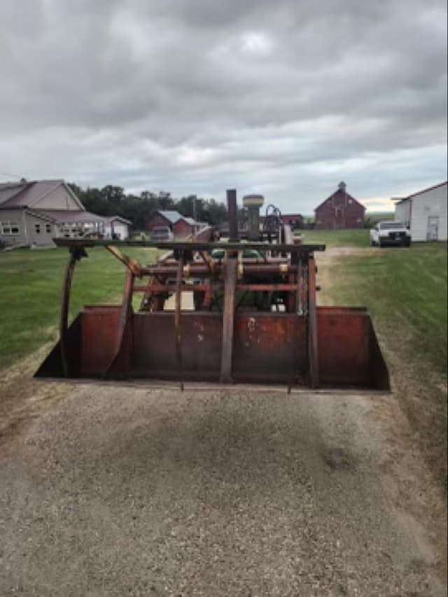 Image of John Deere 4010 equipment image 2