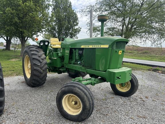 Image of John Deere 4010 equipment image 1