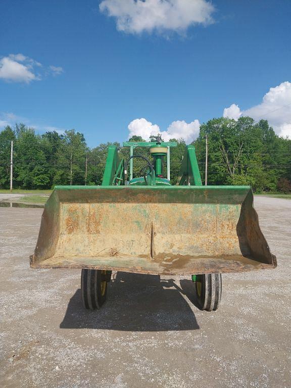 Image of John Deere 4010 equipment image 1