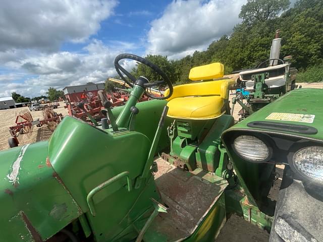 Image of John Deere 4010 equipment image 4