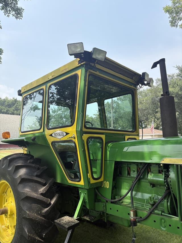 Image of John Deere 4010 equipment image 3