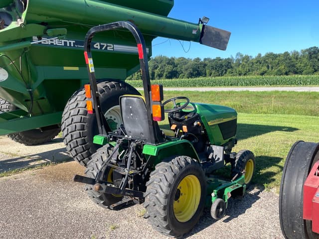 Image of John Deere 4010 equipment image 4