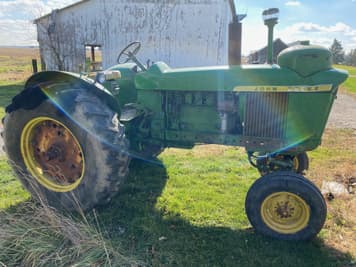 Main image John Deere 4010