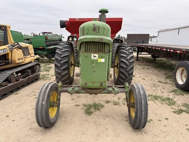 Image of John Deere 4010 equipment image 1