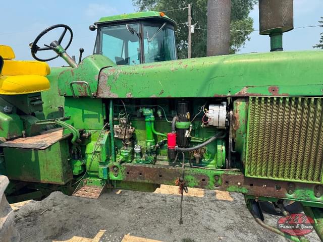 Image of John Deere 4010 equipment image 1